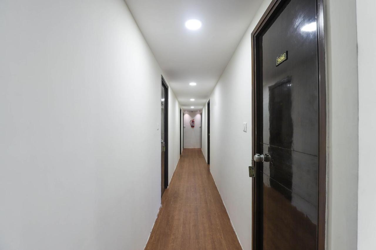 OYO 40139 Hotel Peradiot Ahmedabad Esterno foto