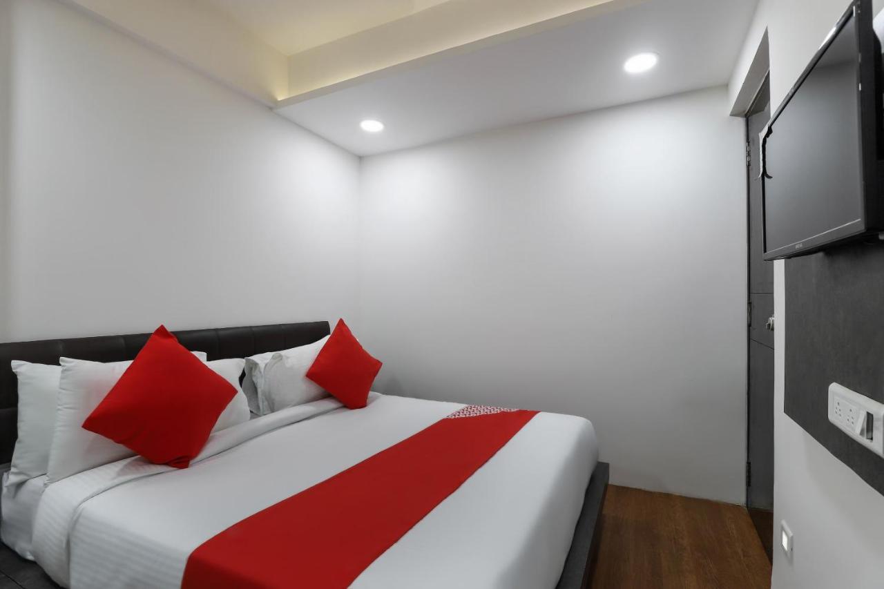OYO 40139 Hotel Peradiot Ahmedabad Esterno foto